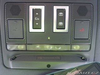 Land Rover Defender 110 3,0 X-Dynamic SE D200 2025