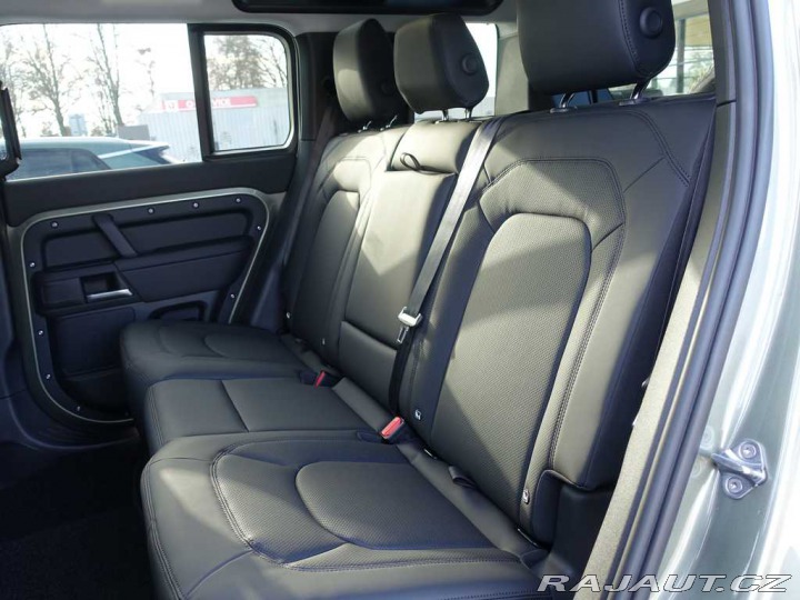 Land Rover Defender 110 3,0 S D200 4x4 automa 2025