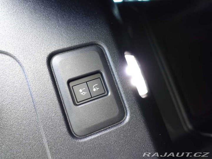 Land Rover Defender 110 3,0 S D200 4x4 automa 2025
