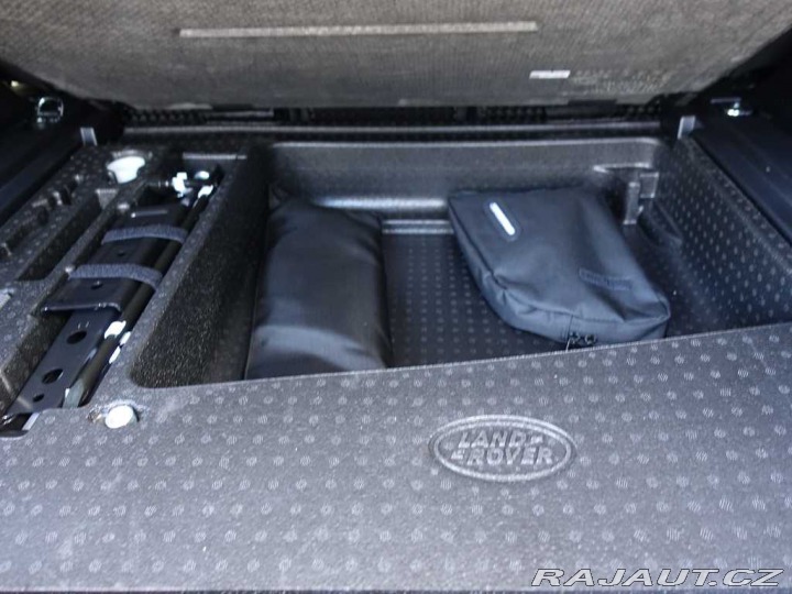 Land Rover Defender 110 3,0 S D200 4x4 automa 2025