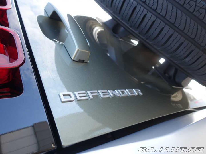 Land Rover Defender 110 3,0 S D200 4x4 automa 2025