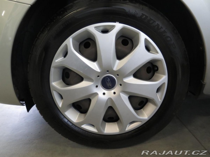 Ford Focus 1.6i 16V,klima,tempomat,1 2011