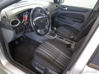 Ford Focus 1.6i 16V,klima,tempomat,1 2011