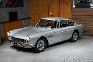Ferrari Ostatní modely GT/E 2+2 1963
