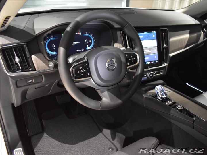 Volvo V90 2,0 CC B5 AWD Plus Dark B 2024