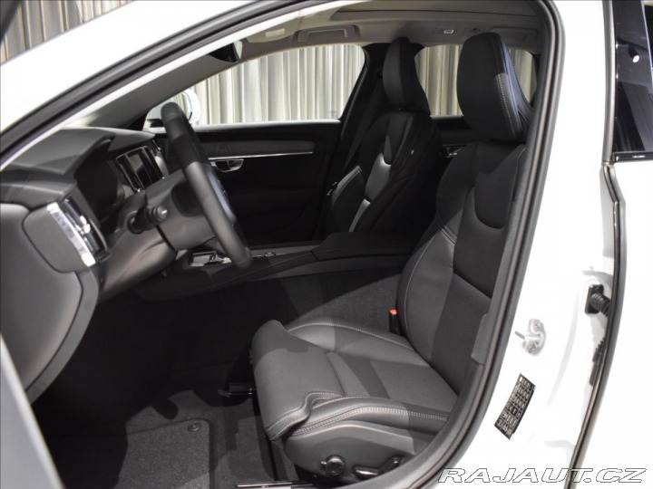 Volvo V90 2,0 CC B5 AWD Plus Vzduch 2024