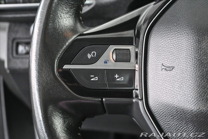 Peugeot 5008 1,5 HDi 96kW 7míst Active 2021
