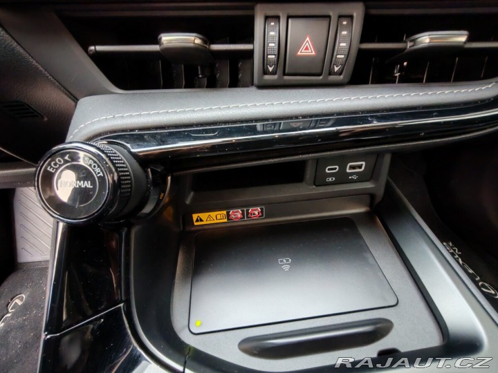 Lexus Ostatní modely NX 350h 2,5 350h 4×4 E-FOUR Execu 2024