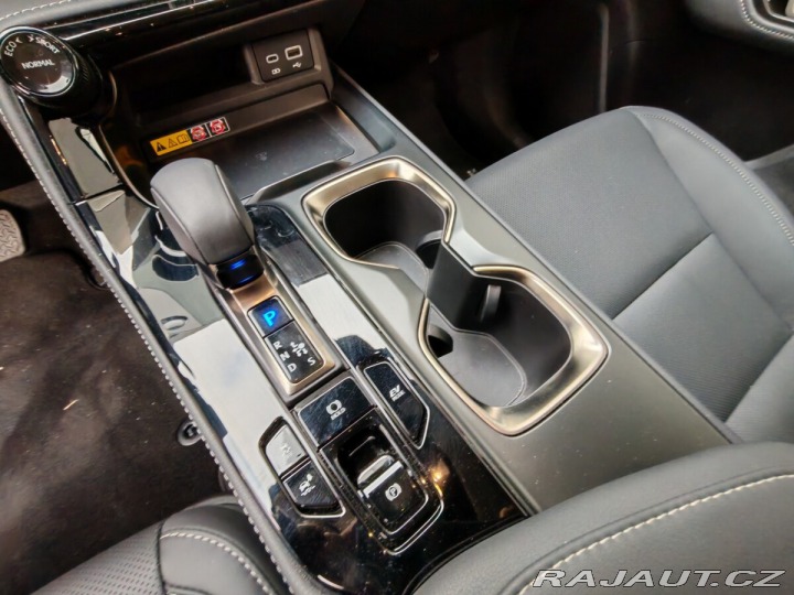 Lexus Ostatní modely NX 350h 2,5 350h 4×4 E-FOUR Execu 2024