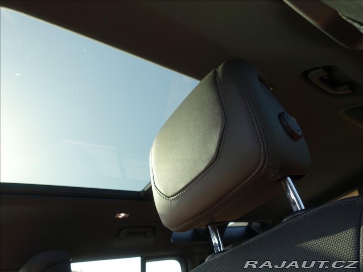 Land Rover Defender 3,0 D300 110 XDynHSE,ČR,D 2023