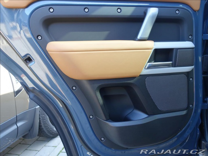 Land Rover Defender 3,0 D300 110 XDynHSE,ČR,D 2023
