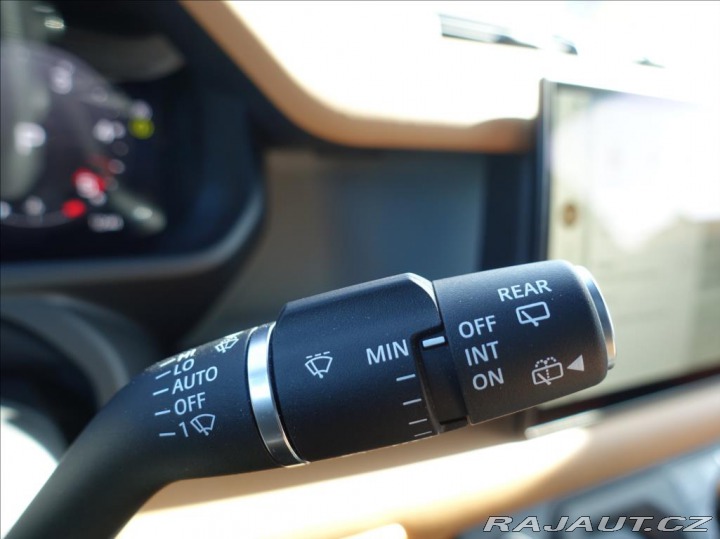 Land Rover Defender 3,0 D300 110 XDynHSE,ČR,D 2023