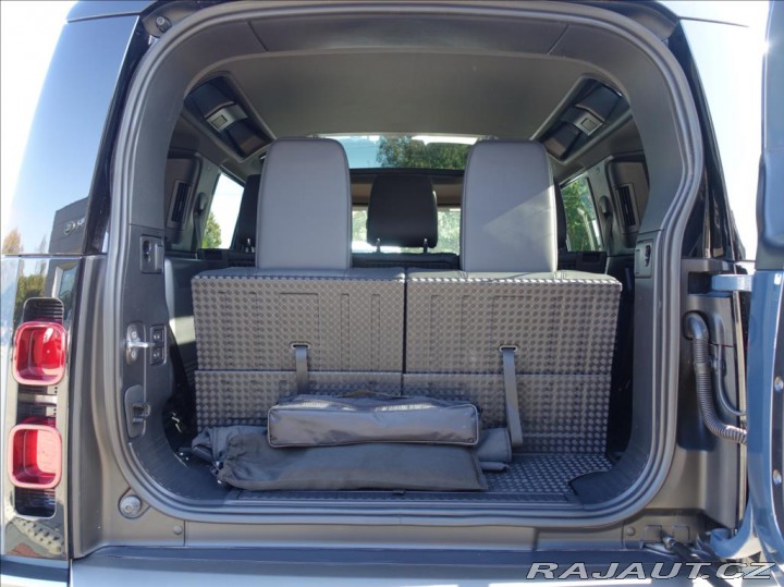 Land Rover Defender 3,0 D300 110 XDynHSE,ČR,D 2023