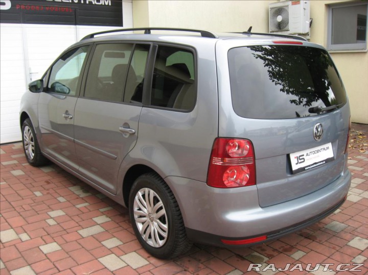 Volkswagen Touran 1,4 TSI 140PS  Trendline 2010