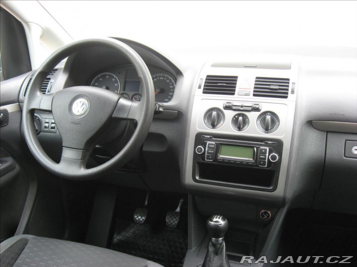 Volkswagen Touran 1,4 TSI 140PS  Trendline 2010