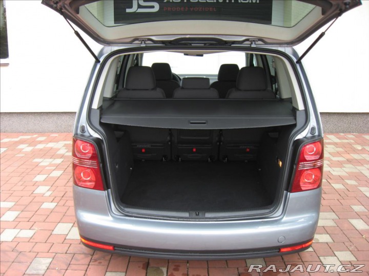 Volkswagen Touran 1,4 TSI 140PS  Trendline 2010