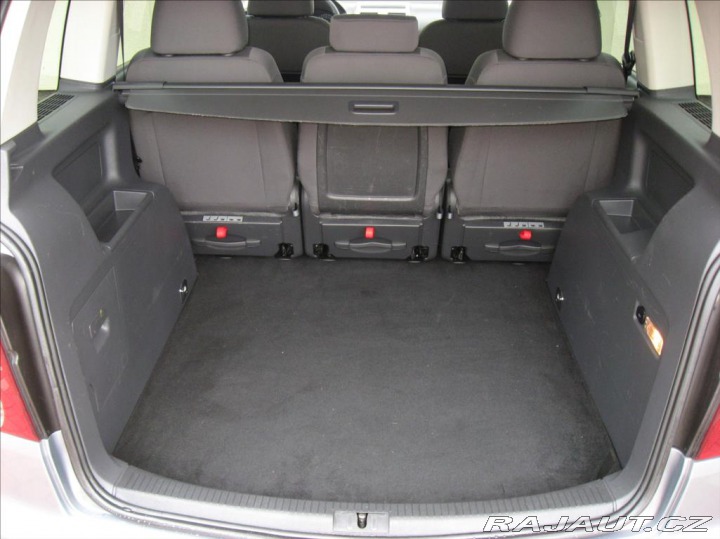 Volkswagen Touran 1,4 TSI 140PS  Trendline 2010