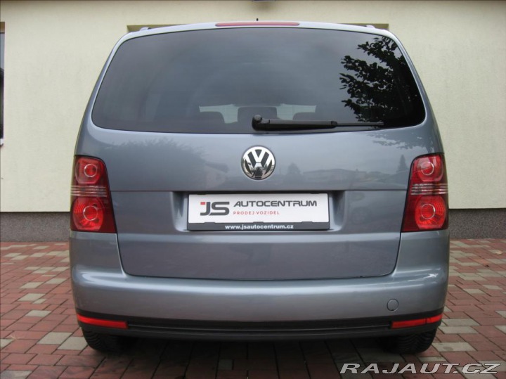Volkswagen Touran 1,4 TSI 140PS  Trendline 2010