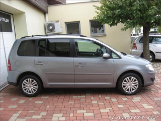 Volkswagen Touran 1,4 TSI 140PS  Trendline 2010