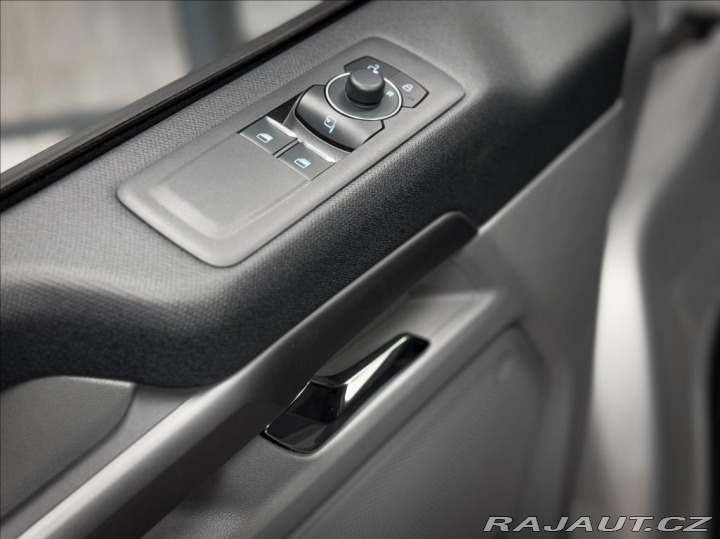 Ford Tourneo Custom 2,0 EcoBlue Titanium L1 2024