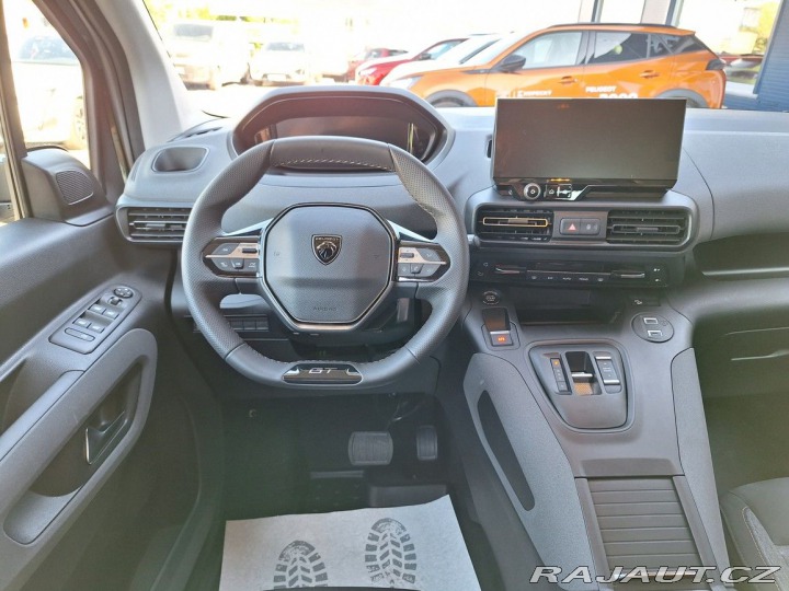 Peugeot Rifter LONG GT BlHDi 130 EAT8 2025