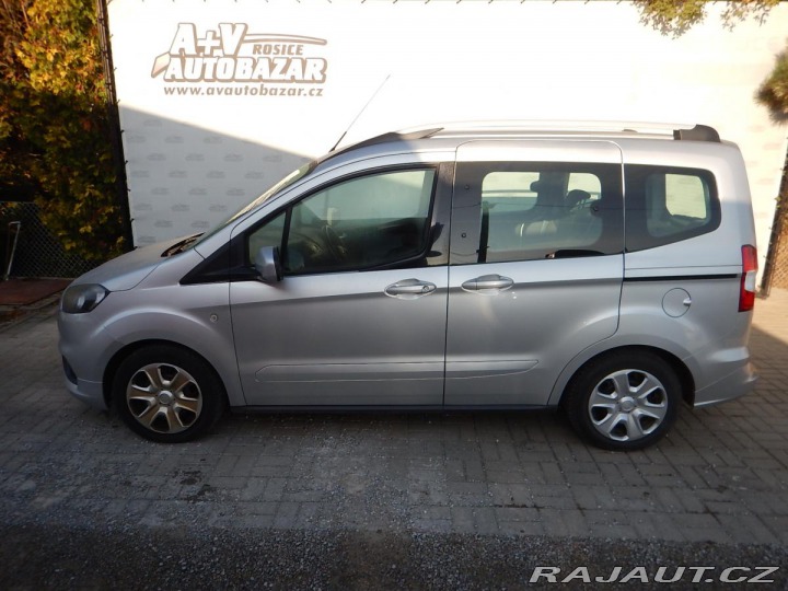 Ford Tourneo Courier 1.0i, ČR, 1.MAJ. 2018