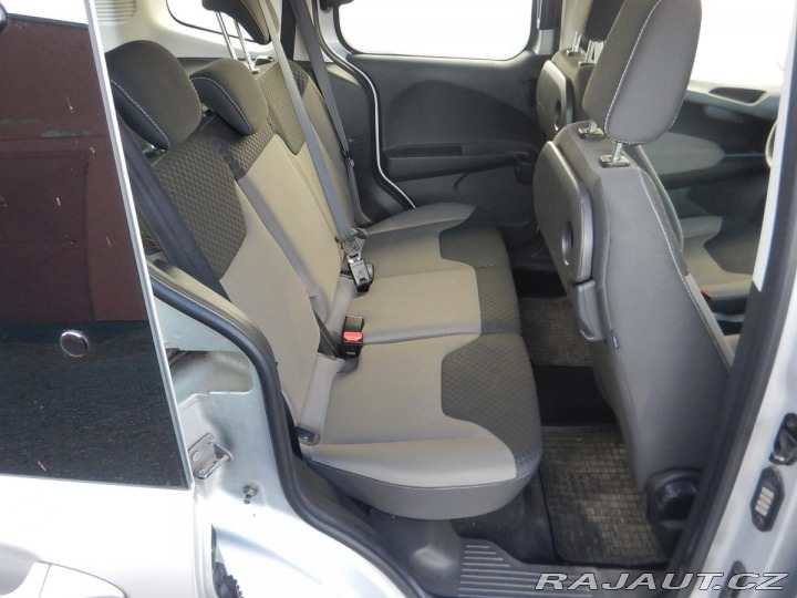Ford Tourneo Courier 1.0i, ČR, 1.MAJ. 2018