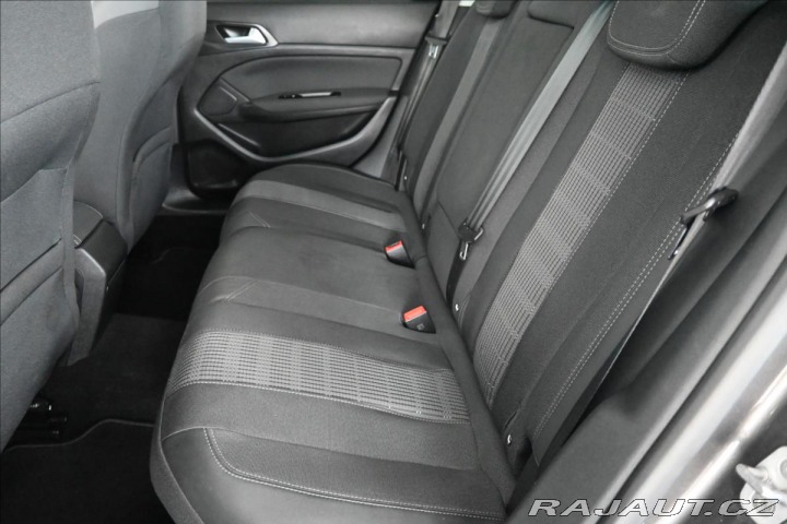 Peugeot 308 1,5 BlueHDI 96kW PANORAMA 2020