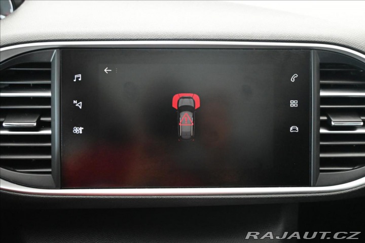 Peugeot 308 1,5 BlueHDI 96kW PANORAMA 2020