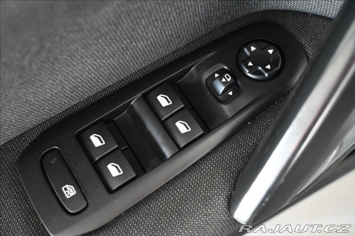 Peugeot 308 1,5 BlueHDI 96kW PANORAMA 2020