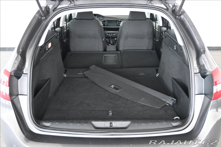 Peugeot 308 1,5 BlueHDI 96kW PANORAMA 2020
