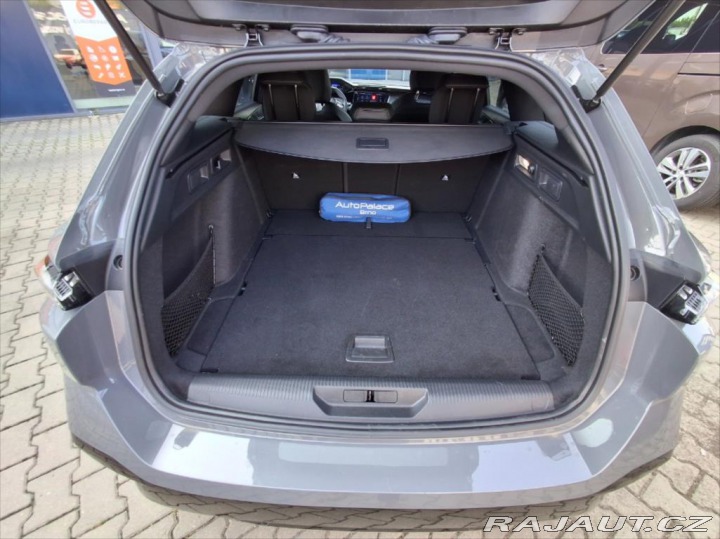 Peugeot 308 1,5 BlueHDi 130 S&S E 2024