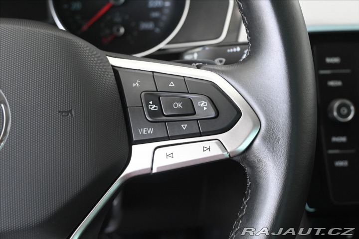 Volkswagen Passat 2,0 TDI 110 kW DSG Busine 2024