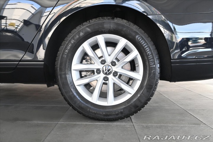 Volkswagen Passat 2,0 TDI 110 kW DSG Busine 2024