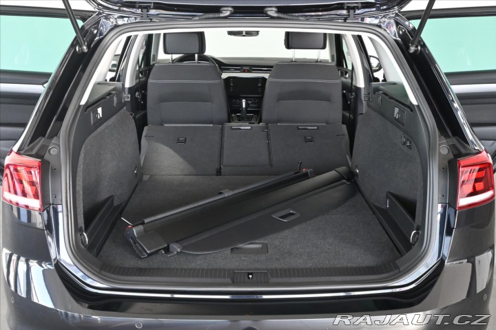 Volkswagen Passat 2,0 TDI 110 kW DSG Busine 2024