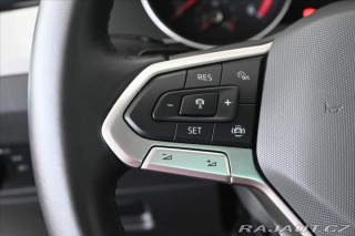 Volkswagen Passat 2,0 TDI 110 kW DSG Busine 2024