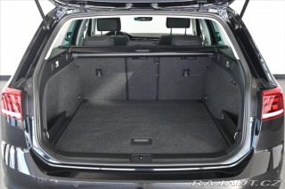 Volkswagen Passat 2,0 TDI 110 kW DSG Busine 2024