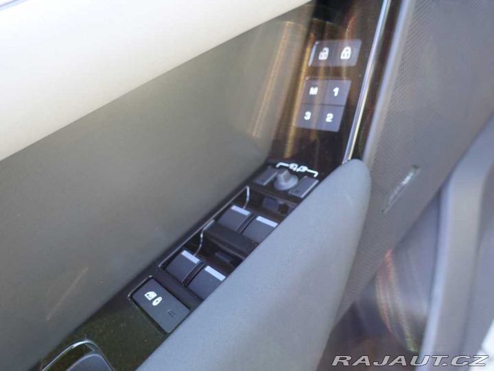 Land Rover Range Rover Velar 3,0 Dynamic SE D300 4x4 a 2025