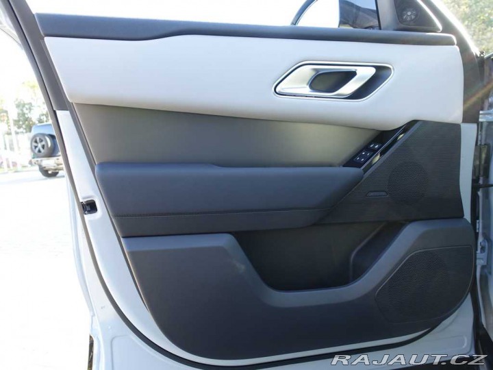 Land Rover Range Rover Velar 3,0 Dynamic SE D300 2025