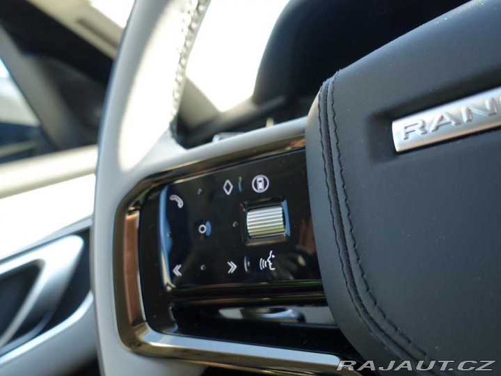 Land Rover Range Rover Velar 3,0  Dynamic SE D300 2025