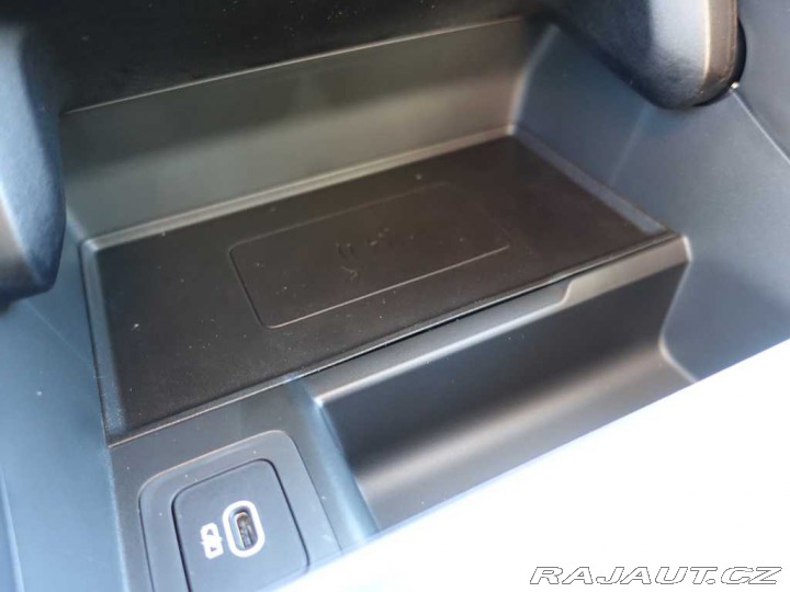 Land Rover Range Rover Velar 3,0 Dynamic SE D300 4x4 a 2025