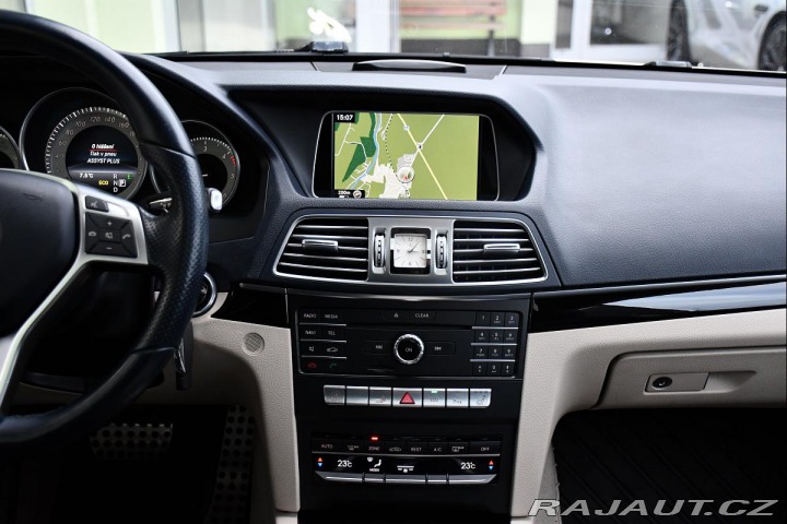 Mercedes-Benz E 250D AMG A/T LED PANO NAV 2016