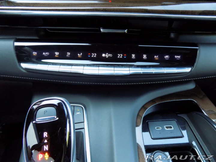 Cadillac Escalade 6.2/V8/4WD/Sport Platinum 2022