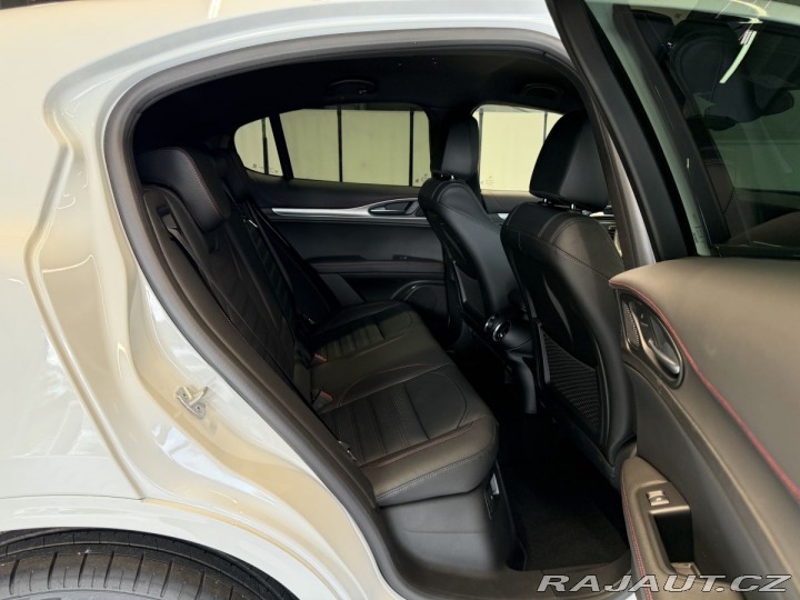 Alfa Romeo Stelvio 2.0 Turbo 280k Q4 TRIBUTO 2024