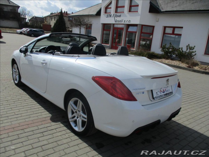 Peugeot 308 1,6 CC 16V THP 156k GT od 2010