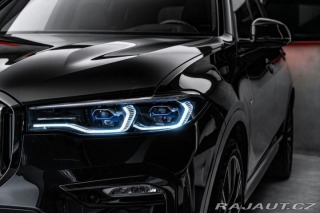BMW X7 M50i xDrive Individual Pa 2021