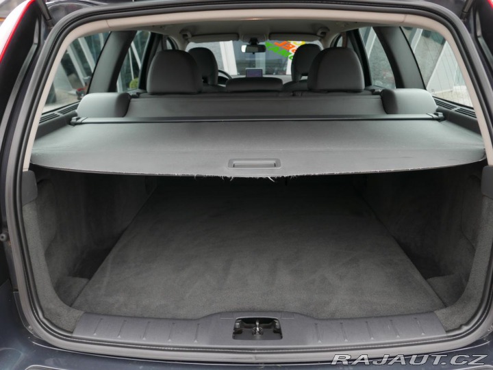 Volvo V50 2,0 Diesel 100kW Navi Aut 2010
