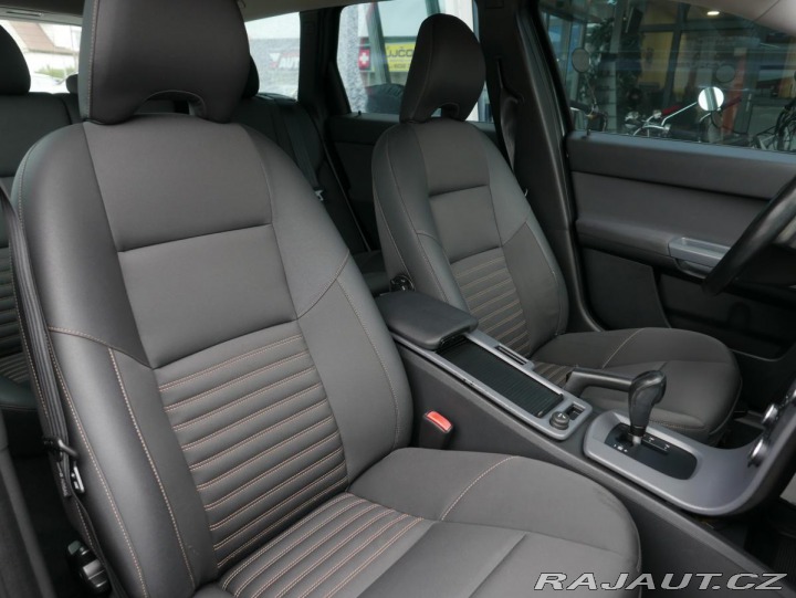 Volvo V50 2,0 Diesel 100kW Navi Aut 2010