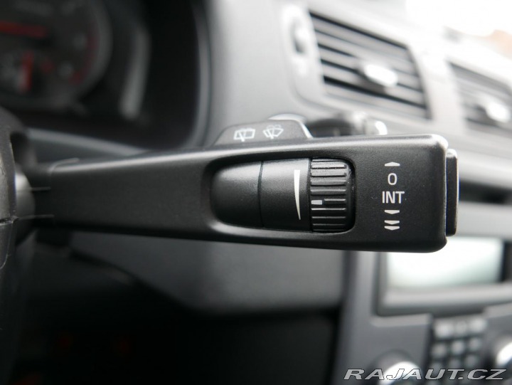 Volvo V50 2,0 Diesel 100kW Navi Aut 2010