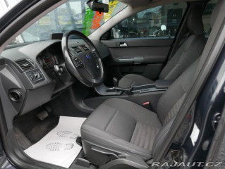 Volvo V50 2,0 Diesel 100kW Navi Aut 2010